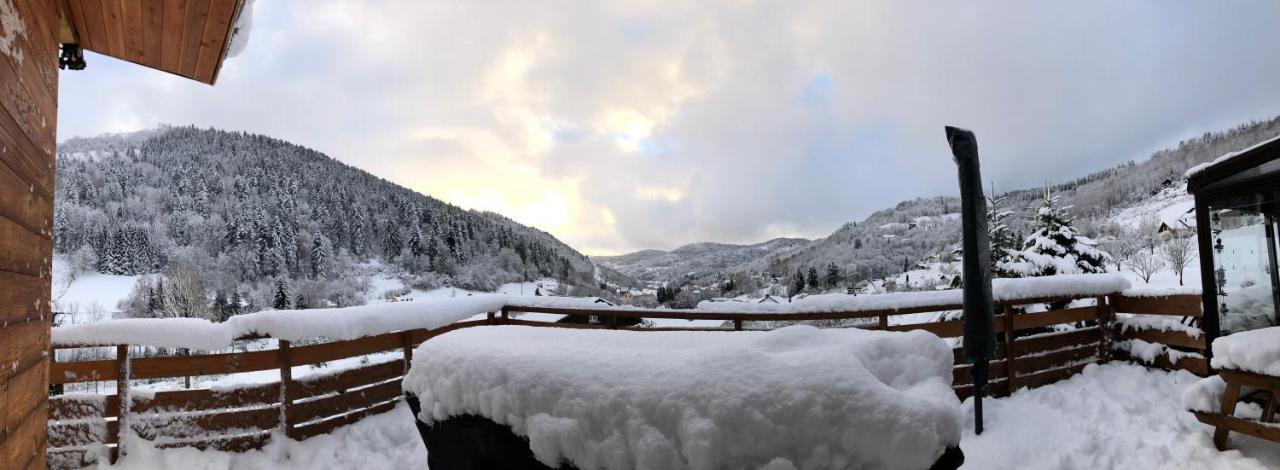 Individuel - Panoramique Montagnes & Proche *