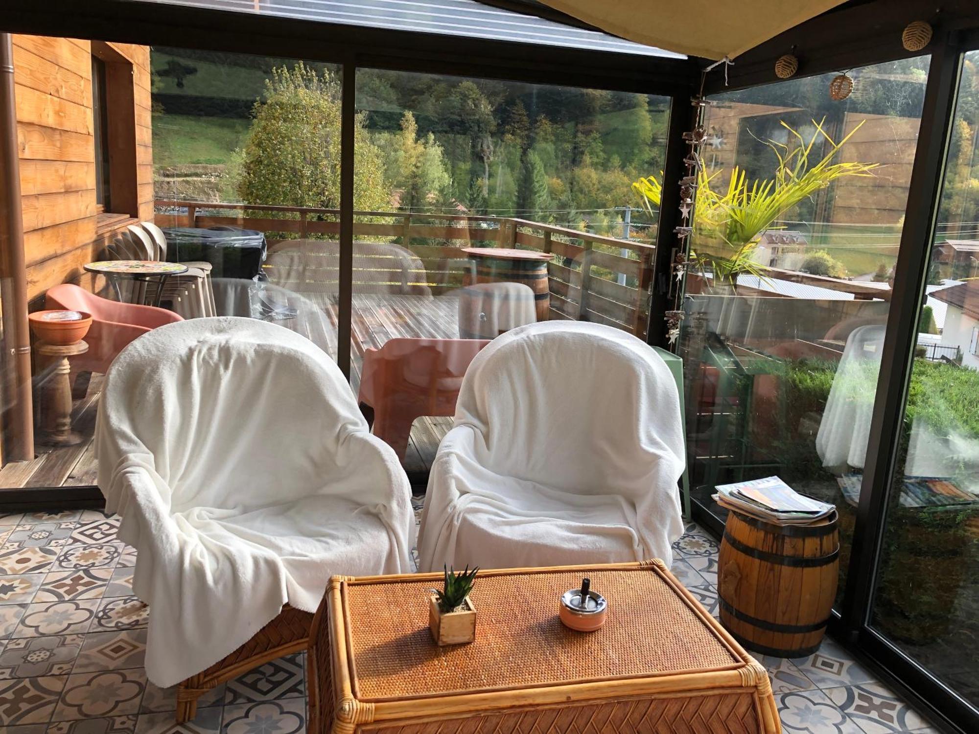 Individuel - Panoramique Montagnes & Proche Chalet