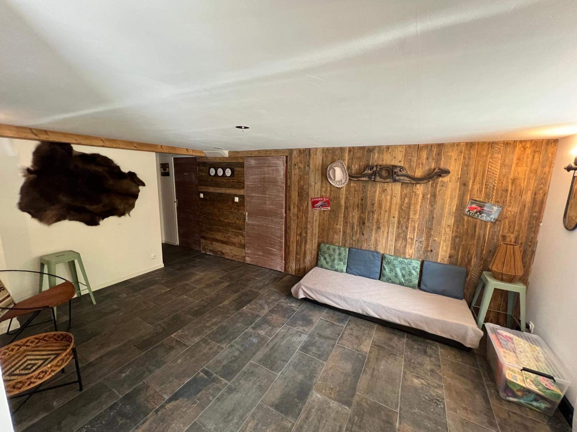 Individuel - Panoramique Montagnes & Proche Chalet